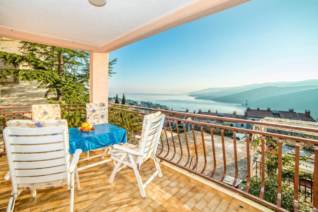 Apartments Creska 629 Rabac Exterior photo