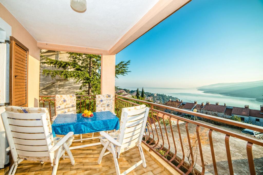 Apartments Creska 629 Rabac Exterior photo