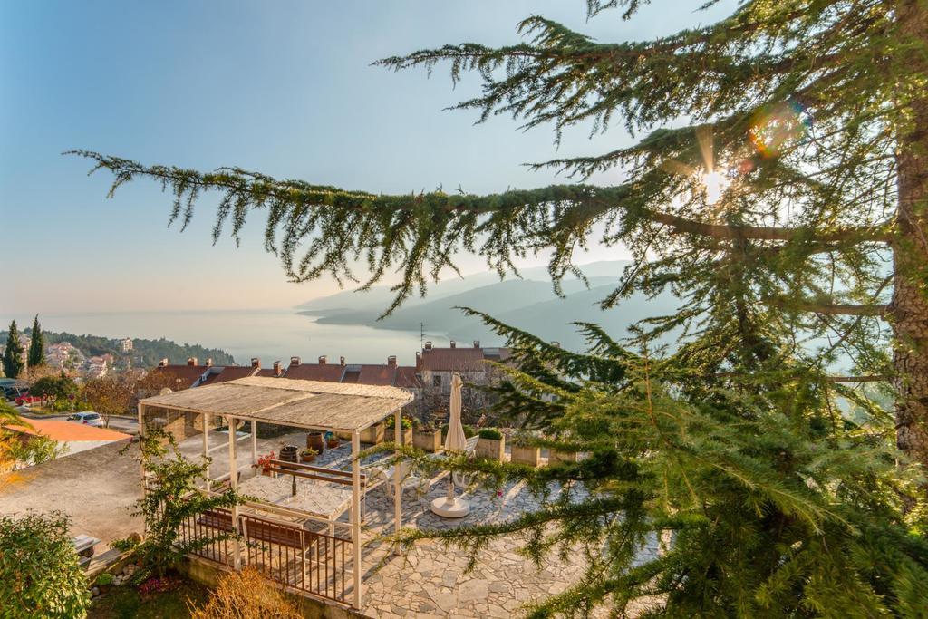 Apartments Creska 629 Rabac Exterior photo